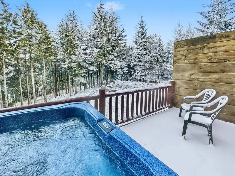 Hot tub winter, Loggers Run 4
