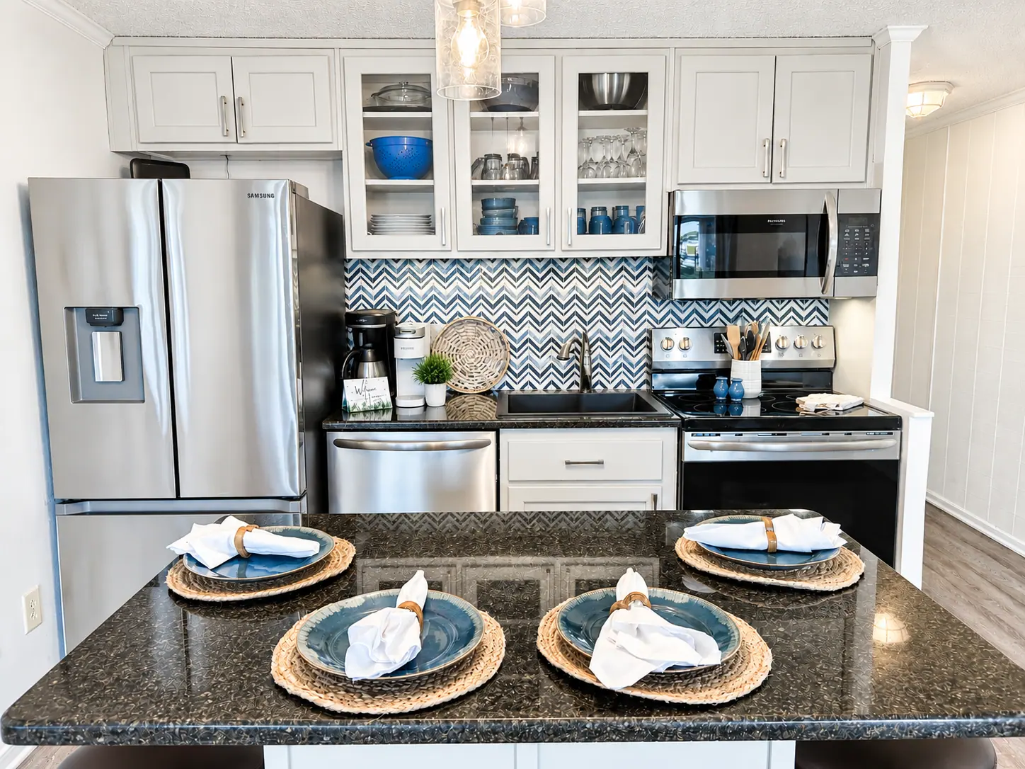 Kitchen at Mountain Lodge 140