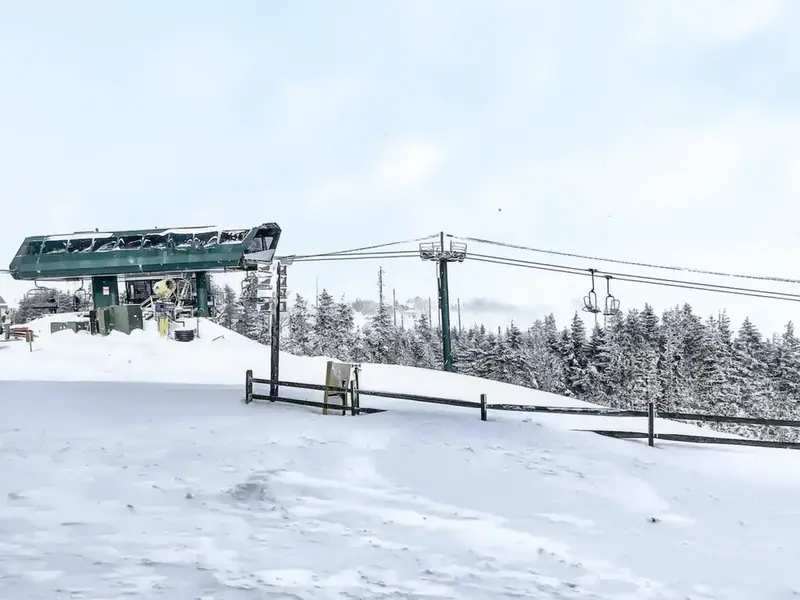 Balcony lift view winter, Mountain Lodge 140