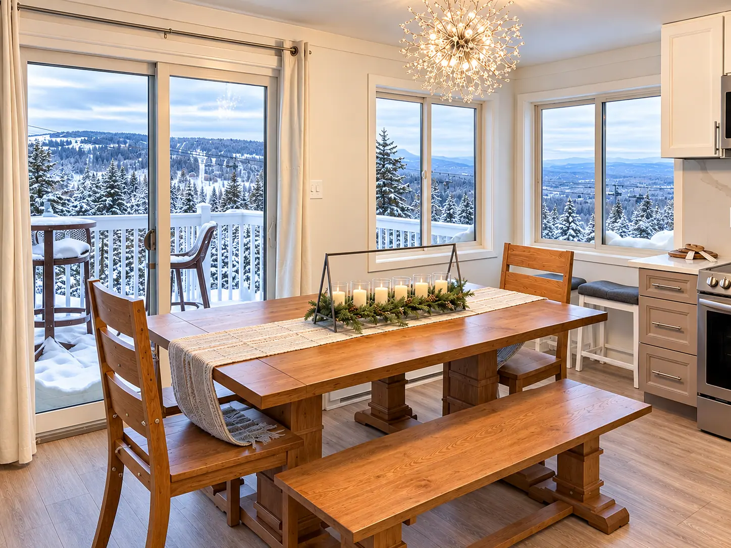 Dining table at Mountain Lodge 146