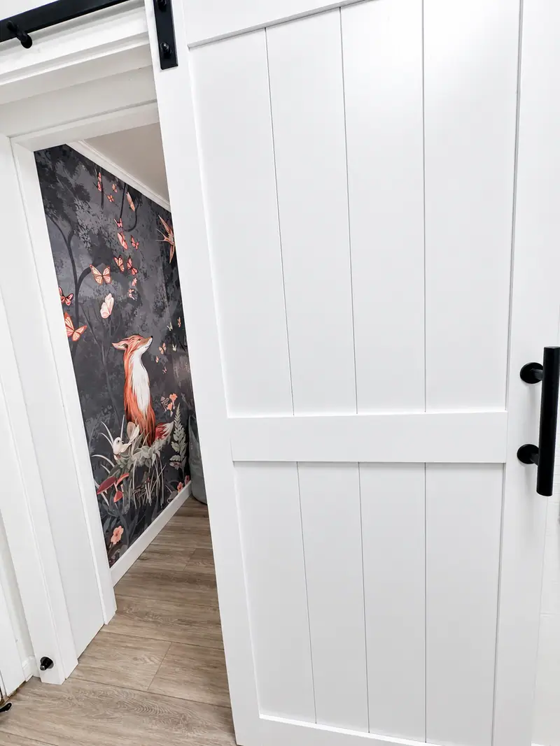 White barn door at Mountain Lodge 146
