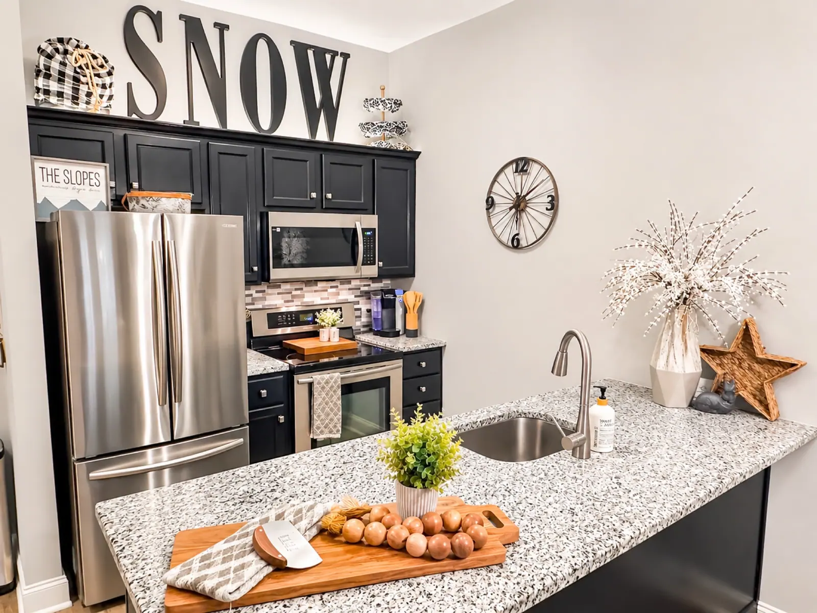 Kitchen at Seneca 113 with stainless appliances