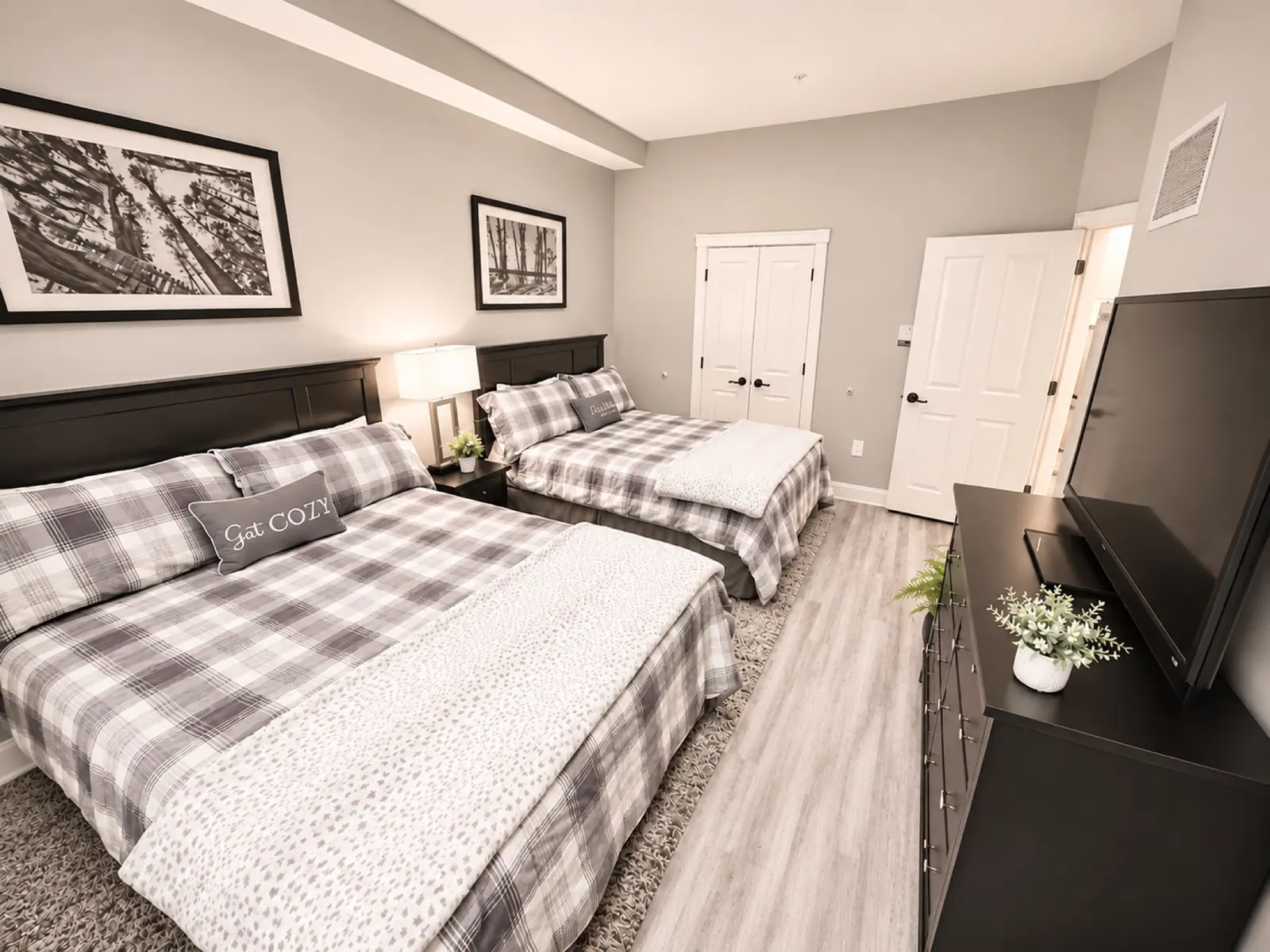 Bedroom at Seneca 113 with two queen beds